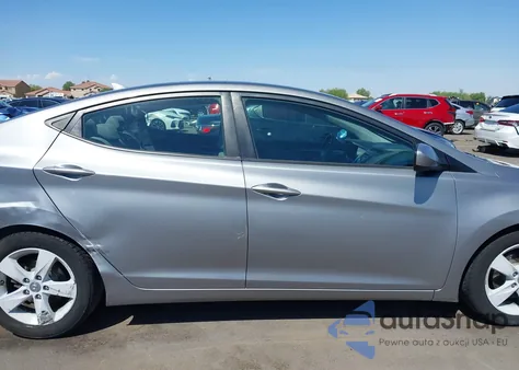 2013 Hyundai Elantra Gls z USA, uszkodzony, nr VIN KMHDH4AE6DU920057
